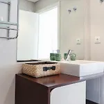 Апартаменты Azulejos' Charming With Terrace 2 By Lisbonne Collection