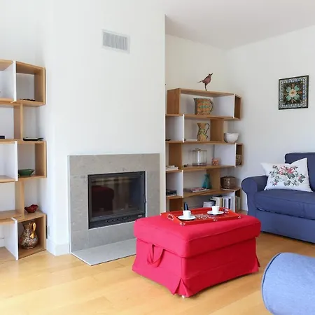 Azulejos' Charming With Terrace 2 By Lisbonne Collection דירה *